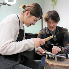 見せ合いながら作った結婚指輪